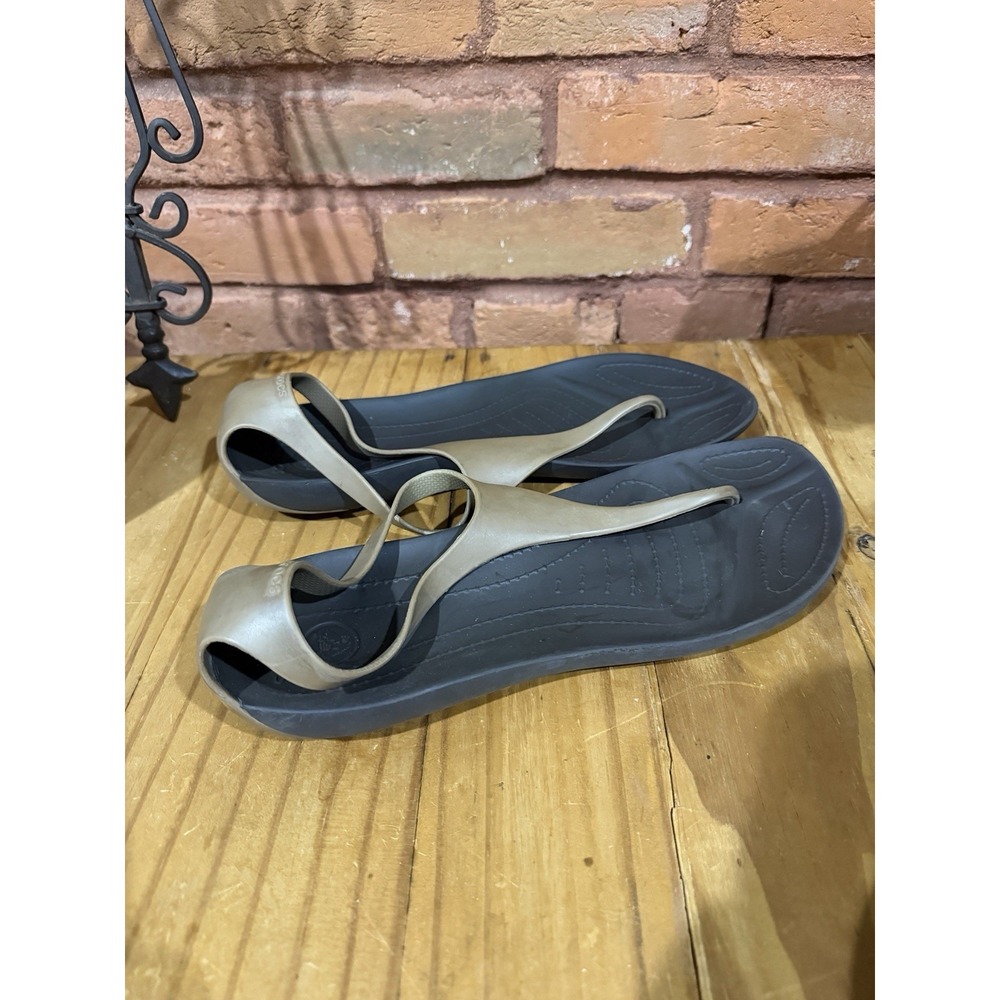 Crocs Women's 10 Sexi Flip Sandals Light Brown T-Strap Ankle Strap Flat 11354 - Picture 2 of 5